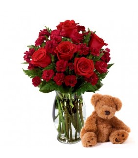 Audrey  Roses Bear Bouquet
