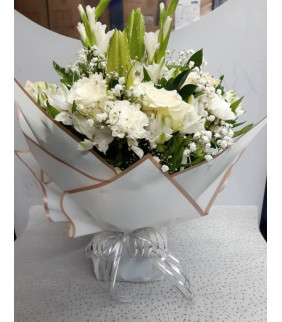Elegant white standing Bouquet